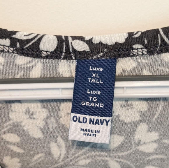 Old Navy XL Tall Tank Top - Picture 3 of 8